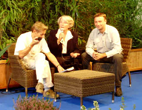 Dedicace de Danielle De March au café littéraire de Mouans en Sartoux 2009